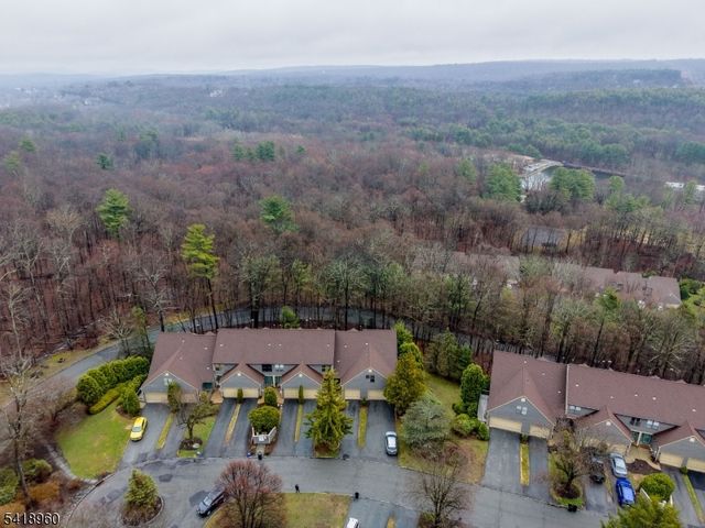 44 Manchester Ln F, West Milford Twp., NJ 07480