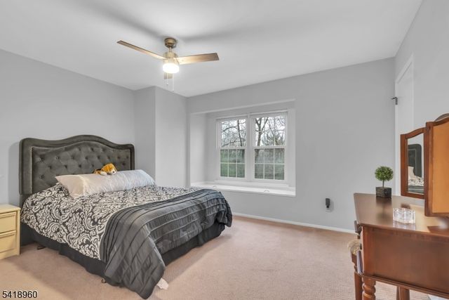 44 Manchester Ln F, West Milford Twp., NJ 07480