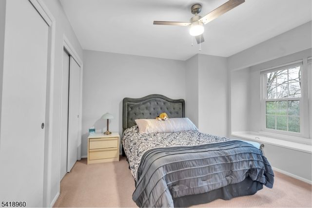 44 Manchester Ln F, West Milford Twp., NJ 07480