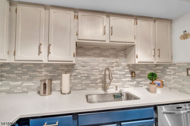 44 Manchester Ln F, West Milford Twp., NJ 07480