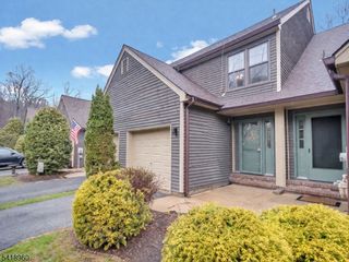 44 Manchester Ln F, West Milford Twp., NJ 07480
