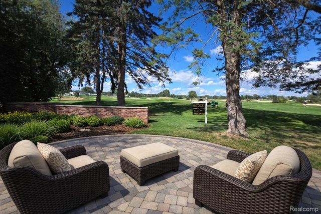 3880 Oakland Drive, Bloomfield Hills, MI 48301