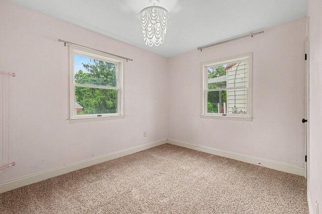 18 New Uri Avenue, Florence, KY 41042