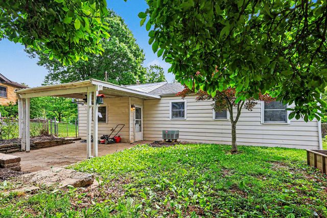 18 New Uri Avenue, Florence, KY 41042