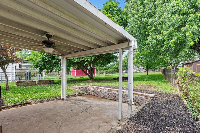 18 New Uri Avenue, Florence, KY 41042