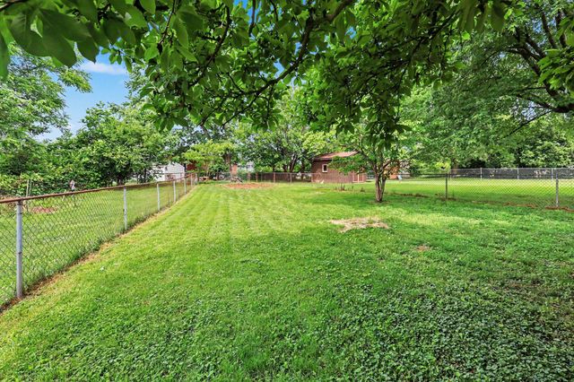 18 New Uri Avenue, Florence, KY 41042