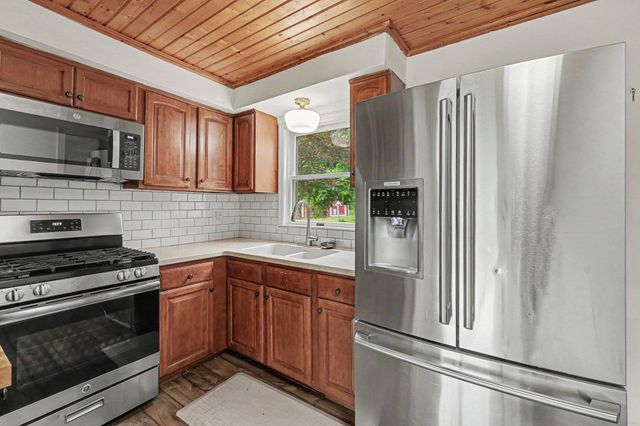 18 New Uri Avenue, Florence, KY 41042