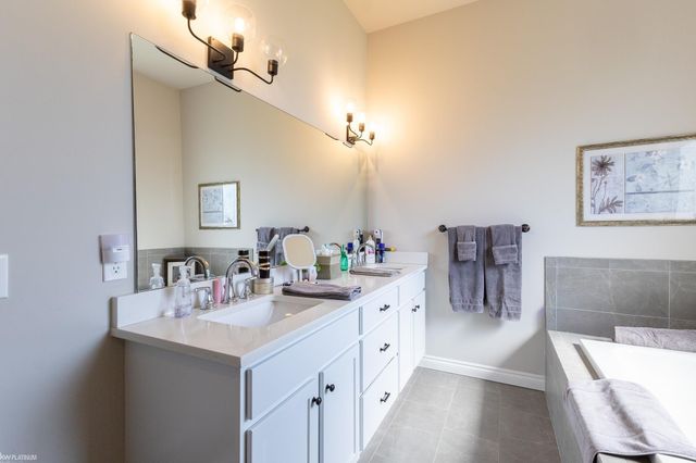 53130 Westwood Park Drive, Shelby Twp, MI 48316