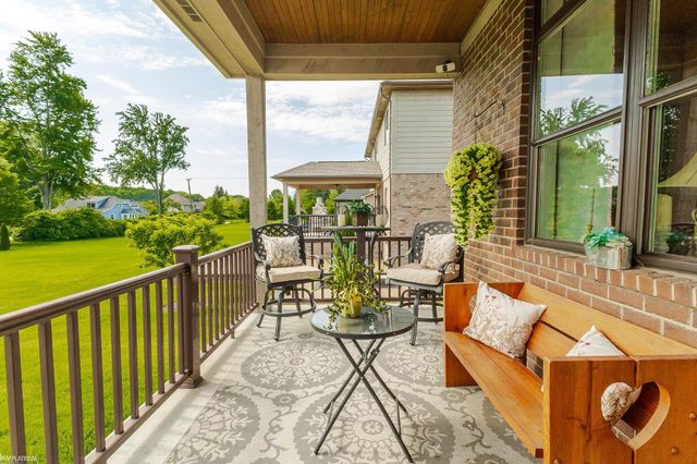 53130 Westwood Park Drive, Shelby Twp, MI 48316