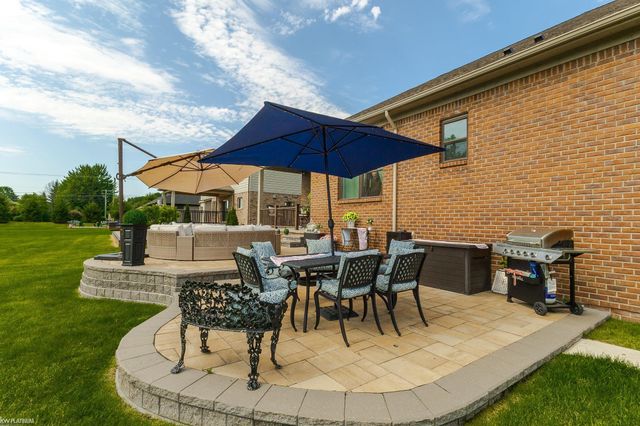 53130 Westwood Park Drive, Shelby Twp, MI 48316