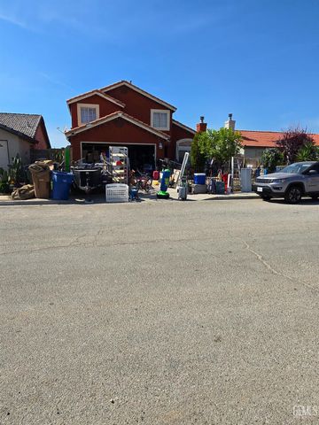 214 Dorrance Street, Bakersfield, CA 93307