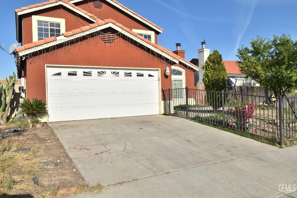 214 Dorrance Street, Bakersfield, CA 93307