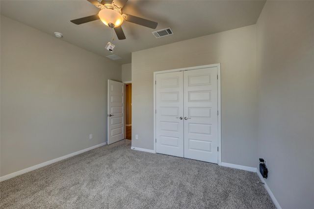 117 Fairmeadow Downs DR, Hutto, TX 78634