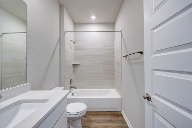 117 Fairmeadow Downs DR, Hutto, TX 78634