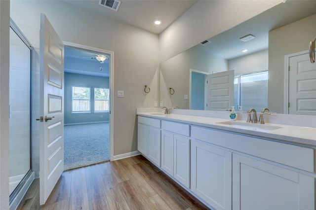 117 Fairmeadow Downs DR, Hutto, TX 78634