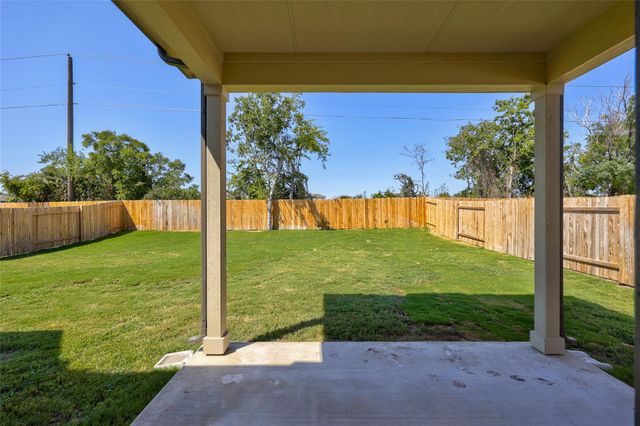 117 Fairmeadow Downs DR, Hutto, TX 78634