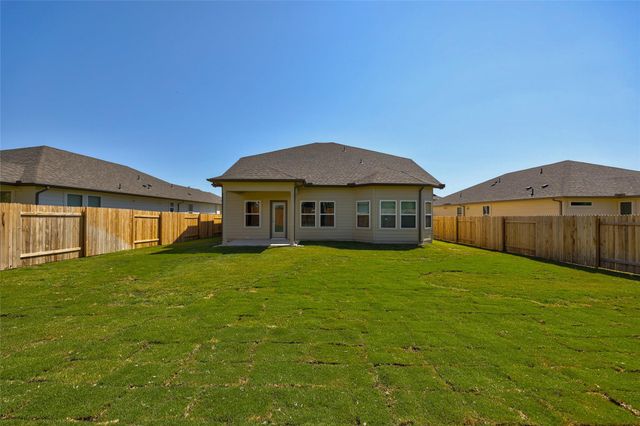 117 Fairmeadow Downs DR, Hutto, TX 78634