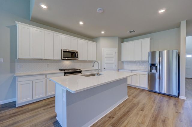 117 Fairmeadow Downs DR, Hutto, TX 78634