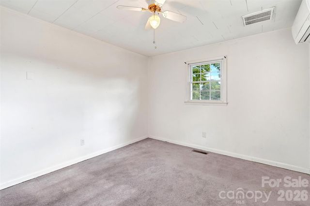 2406 Nix Creek Road, Marion, NC 28752