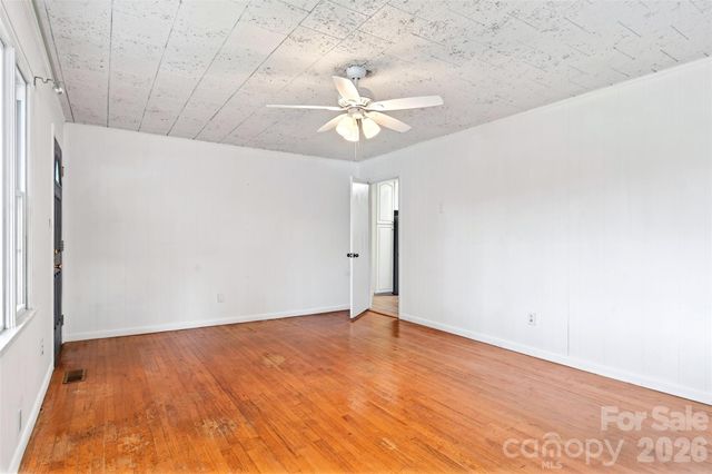 2406 Nix Creek Road, Marion, NC 28752