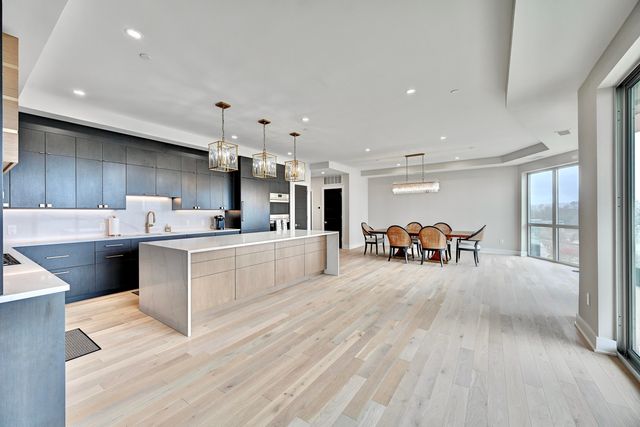 600 Ovation Way, 410 & 411, Newport, KY 41071