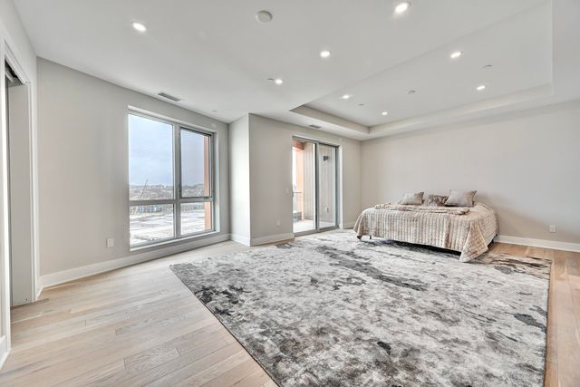 600 Ovation Way, 410 & 411, Newport, KY 41071