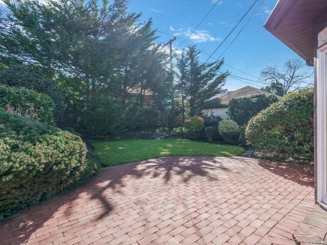 109 Wickham Road, Garden City, NY 11530