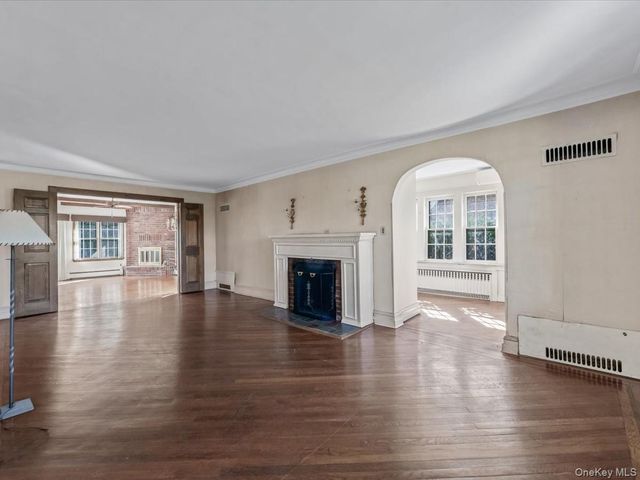 109 Wickham Road, Garden City, NY 11530