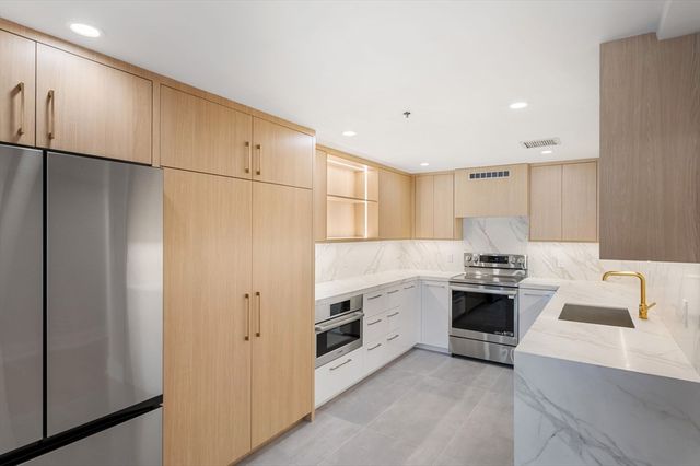 75 Cambridge Prkwy 101, Cambridge, MA 02142