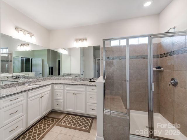 2412 Napa Valley Drive, Waxhaw, NC 28173