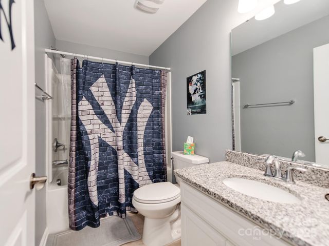 2412 Napa Valley Drive, Waxhaw, NC 28173