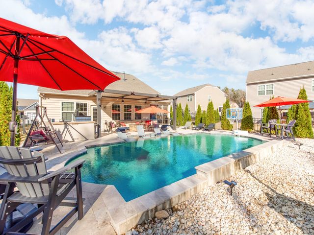 2412 Napa Valley Drive, Waxhaw, NC 28173