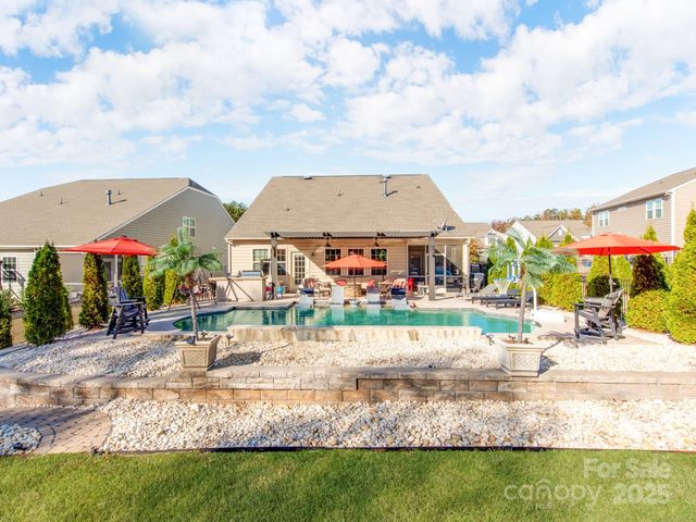 2412 Napa Valley Drive, Waxhaw, NC 28173