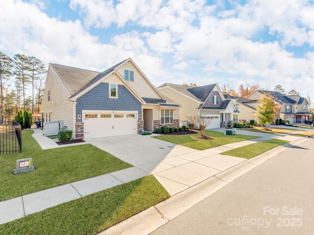 2412 Napa Valley Drive, Waxhaw, NC 28173