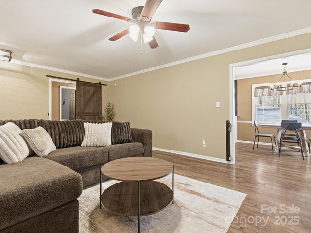 5900 Lindenwood Drive, Matthews, NC 28104