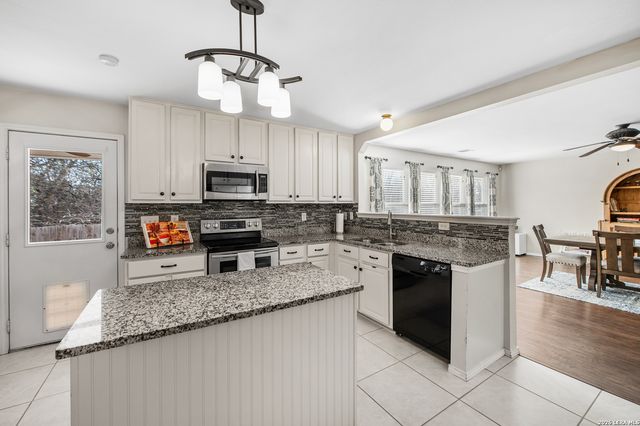 802 Creek Gate, San Antonio, TX 78253