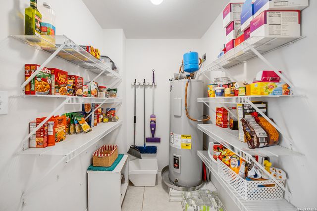 802 Creek Gate, San Antonio, TX 78253