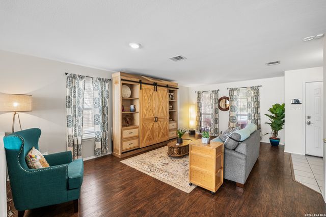 802 Creek Gate, San Antonio, TX 78253