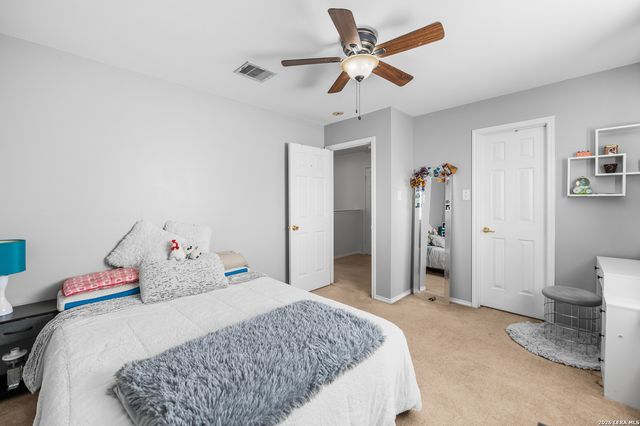 802 Creek Gate, San Antonio, TX 78253