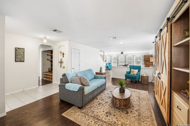 802 Creek Gate, San Antonio, TX 78253