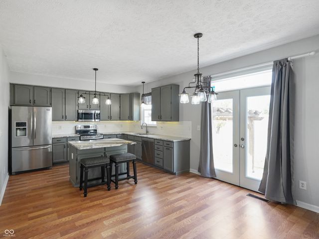 2382 Black Gold Drive, Indianapolis, IN 46234