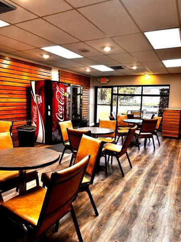 9321 Sunrise Lakes Blvd 305, Sunrise, FL 33322