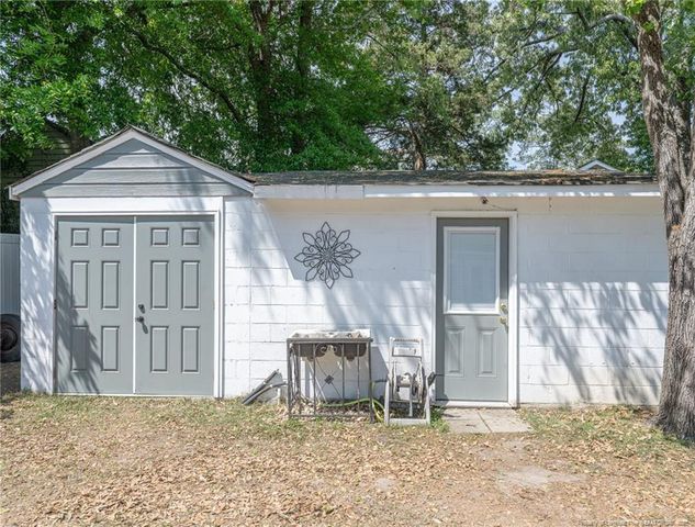 444 Rollingwood Circle, Fayetteville, NC 28305