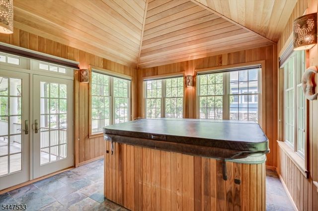 4 Edgewood Rd, Edison Twp., NJ 08820