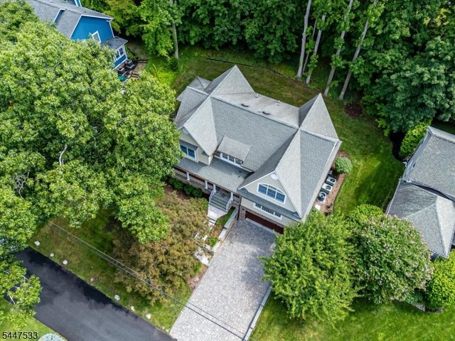 4 Edgewood Rd, Edison Twp., NJ 08820