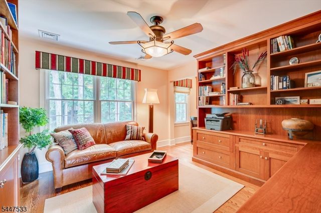 4 Edgewood Rd, Edison Twp., NJ 08820