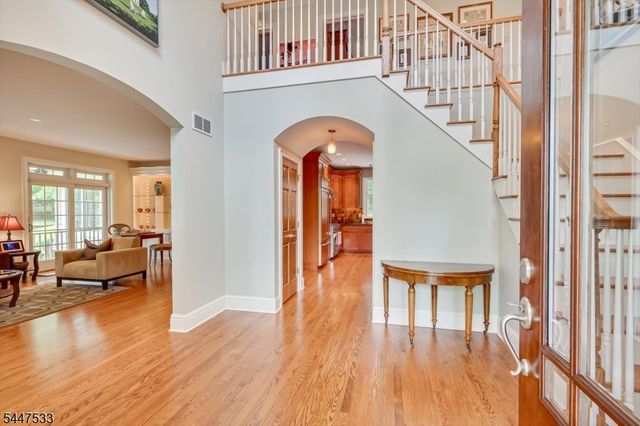 4 Edgewood Rd, Edison Twp., NJ 08820