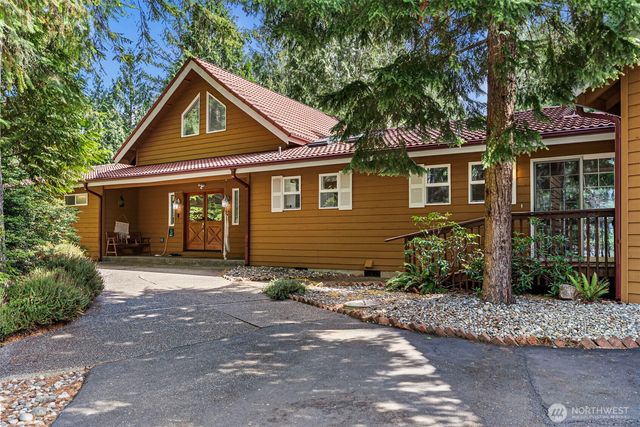 41 E Westlake Place, Allyn, WA 98524