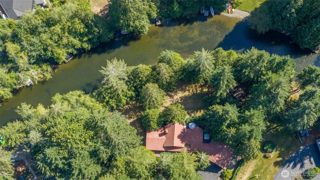 41 E Westlake Place, Allyn, WA 98524