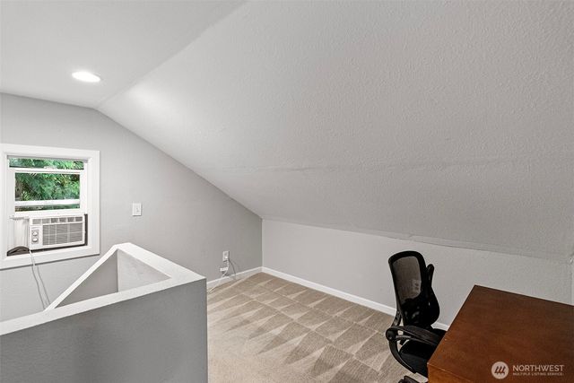 41 E Westlake Place, Allyn, WA 98524